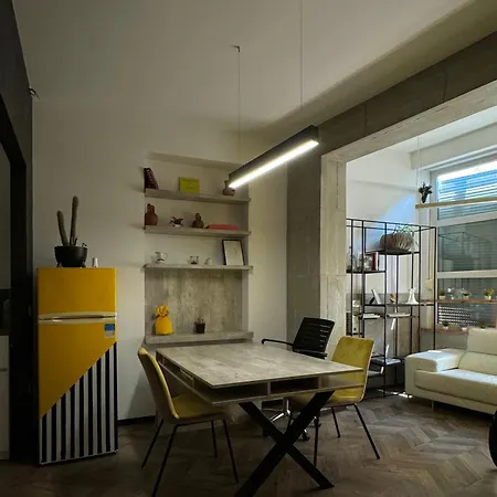 Yellowstone Studio Apartment Tirana